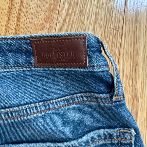 Size 23/27 Hollister Rose Appliqué Distressed Straight Leg Jeans Size 23 - Picture 8 of 10